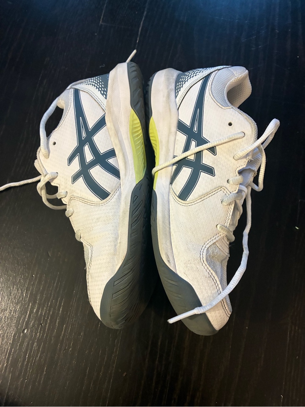 Almost brand new ASICS tennis sneakers size 6.5